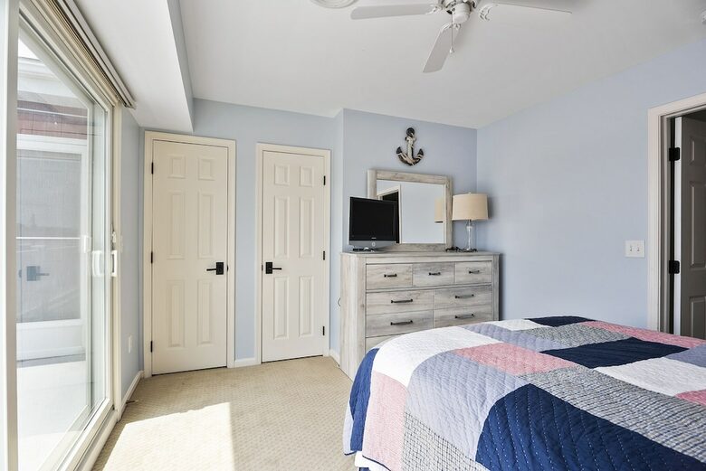 Breathtaking waterfront home on the Chester River - Chestertown, Maryland