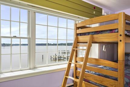 Breathtaking waterfront home on the Chester River - Chestertown, Maryland