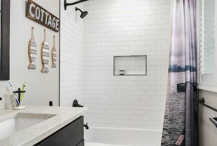 Breathtaking waterfront home on the Chester River - Chestertown, Maryland