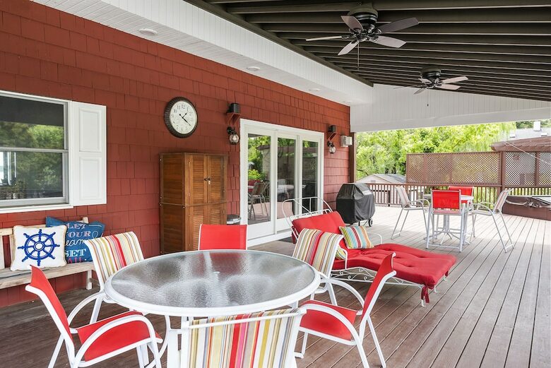 Breathtaking waterfront home on the Chester River - Chestertown, Maryland