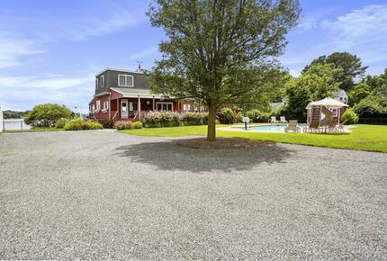 Breathtaking waterfront home on the Chester River - Chestertown, Maryland