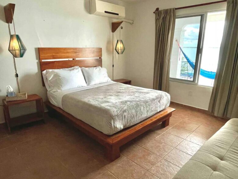 Bacalar Lagoon Waterfront Getaway - Bacalar, Mexico