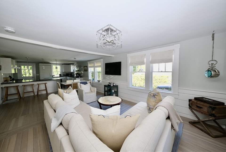 Stunning Nantucket Town Modern Bungalow - Nantucket, Massachusetts