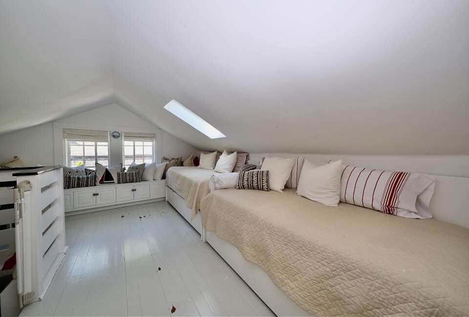 Stunning Nantucket Town Modern Bungalow - Nantucket, Massachusetts