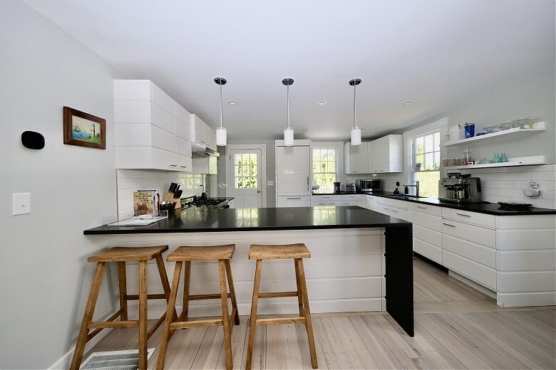 Stunning Nantucket Town Modern Bungalow - Nantucket, Massachusetts