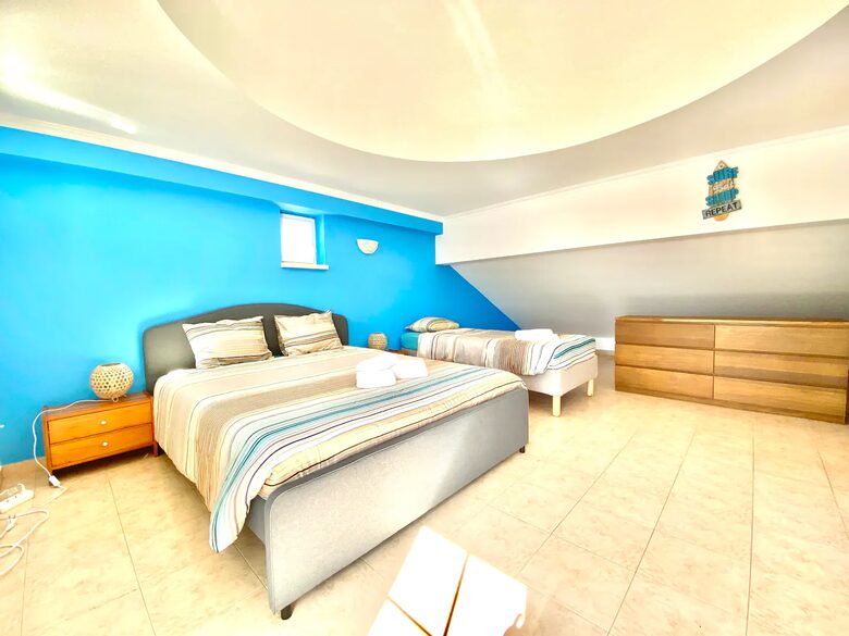 Baleal Surf Dome - Ferrel, Portugal