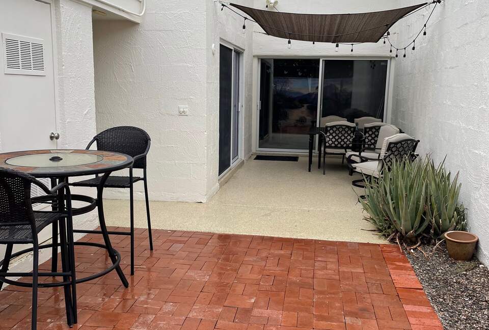 Perfect Old Town 3-Bedroom Townhome - Scottsdale, Arizona