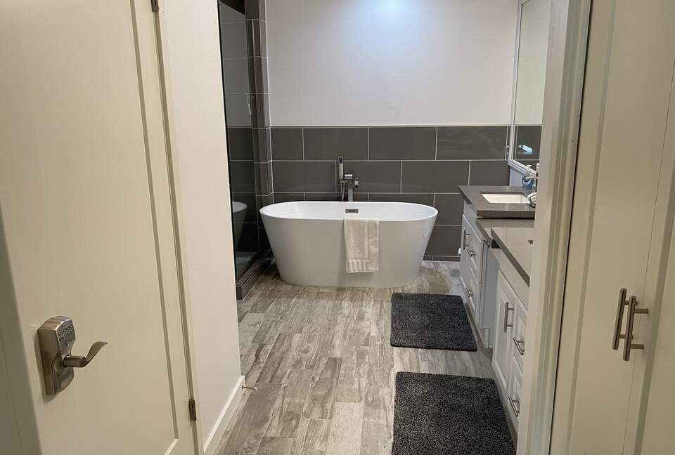 Perfect Old Town 3-Bedroom Townhome - Scottsdale, Arizona