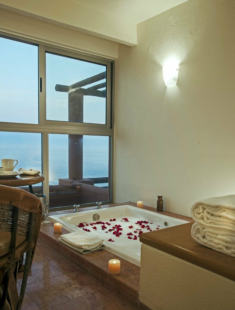 Club Regina | Cabo San Lucas - Cabo San Lucas, Mexico