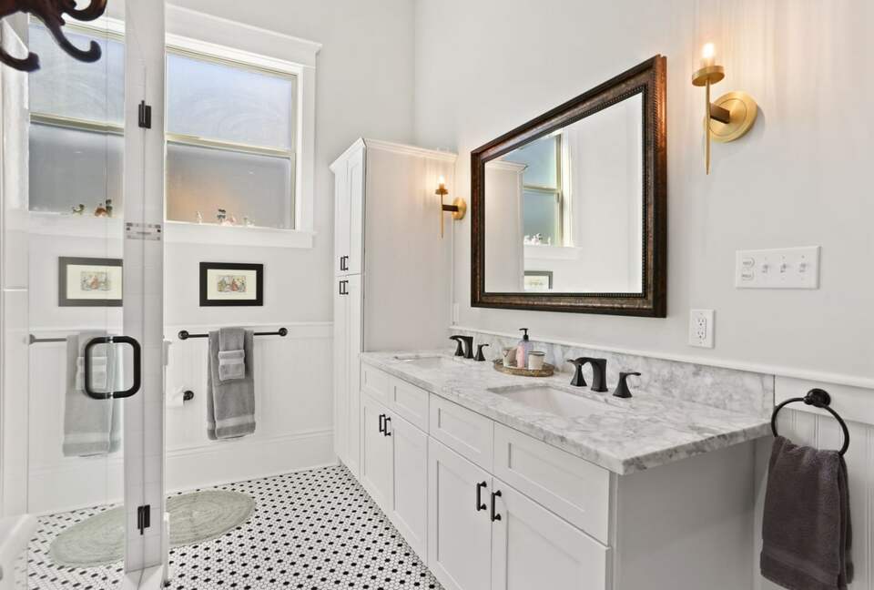 Classic NOLA House Minutes to The French Quarter - New Orleans, Louisiana