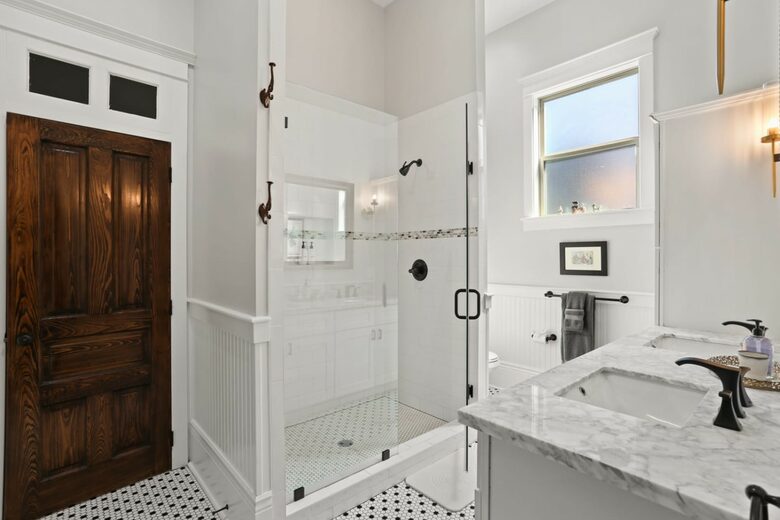 Classic NOLA House Minutes to The French Quarter - New Orleans, Louisiana