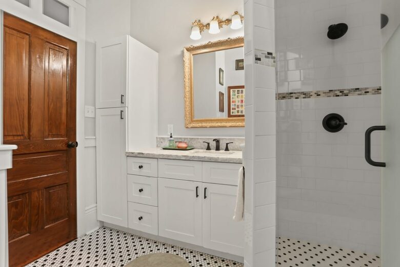 Classic NOLA House Minutes to The French Quarter - New Orleans, Louisiana