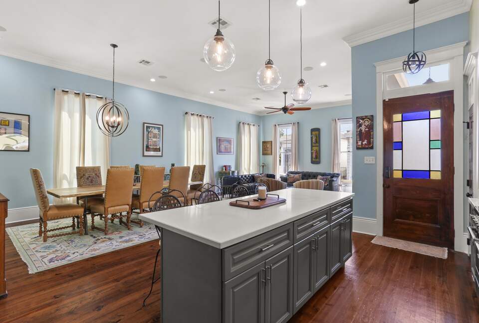 Classic NOLA House Minutes to The French Quarter - New Orleans, Louisiana