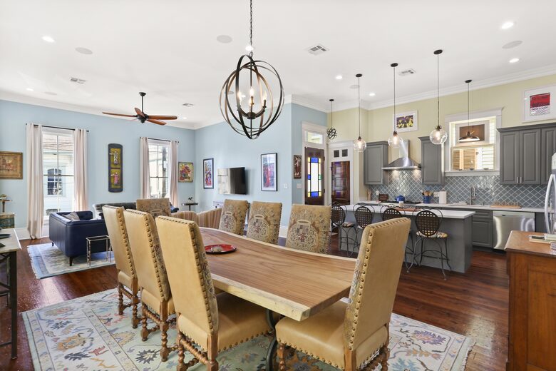 Classic NOLA House Minutes to The French Quarter - New Orleans, Louisiana