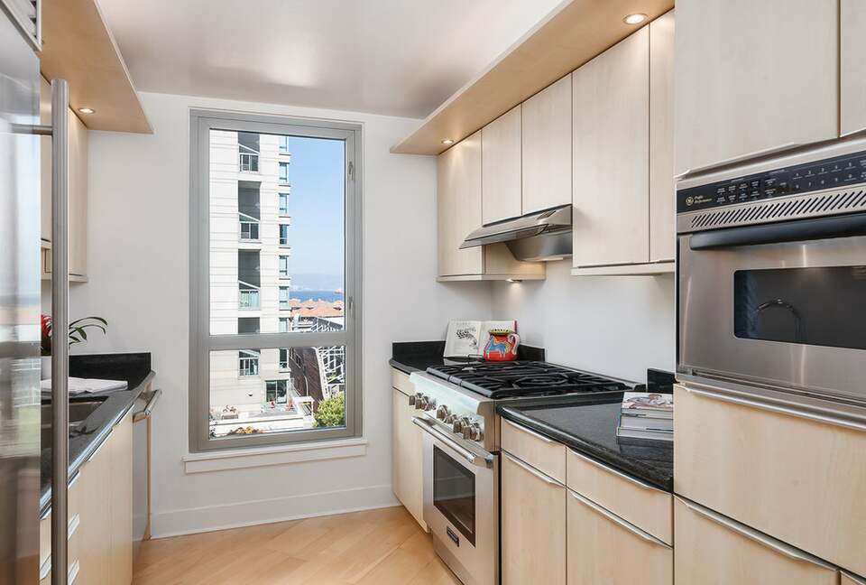 San Francisco Waterfront Residence With Bay Views! - San Francisco, California