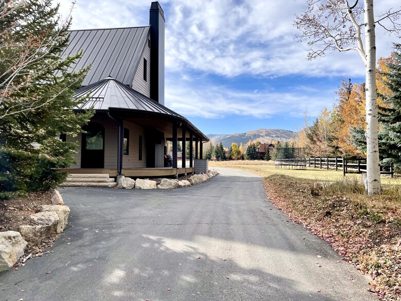 Modern Mountain Park City Getaway - Park City, Utah