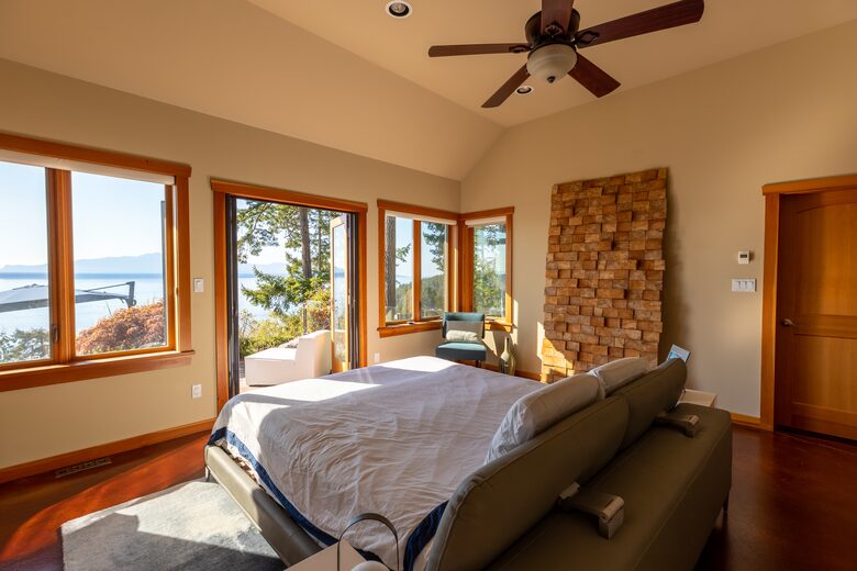 Worldclass ocean views and privacy in Beautiful British Columbia - Secret Cove, Canada