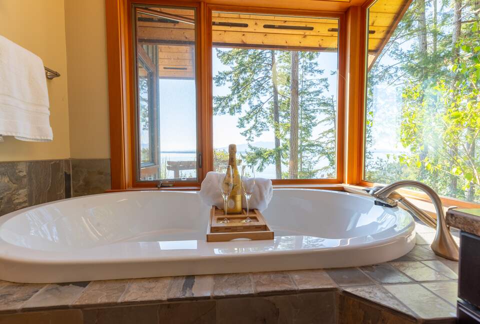 Worldclass ocean views and privacy in Beautiful British Columbia - Secret Cove, Canada