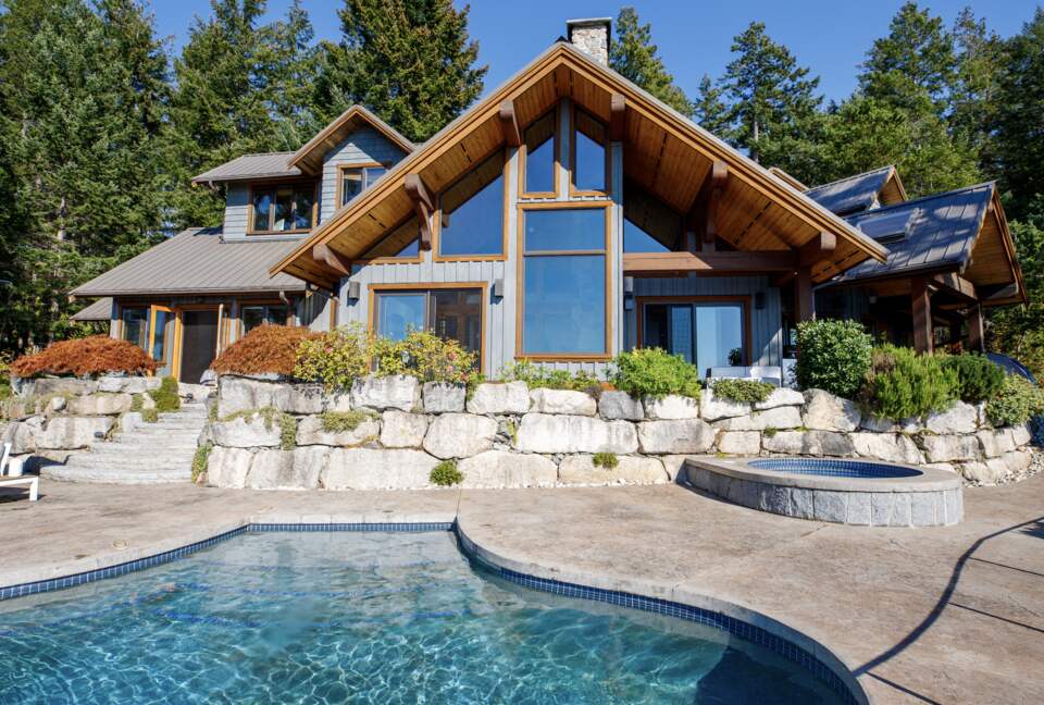 Worldclass ocean views and privacy in Beautiful British Columbia - Secret Cove, Canada