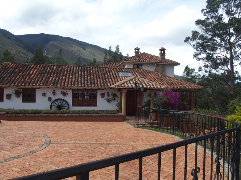 Villa Varu Colombian Luxe Estate - Villa de Leyva, Colombia