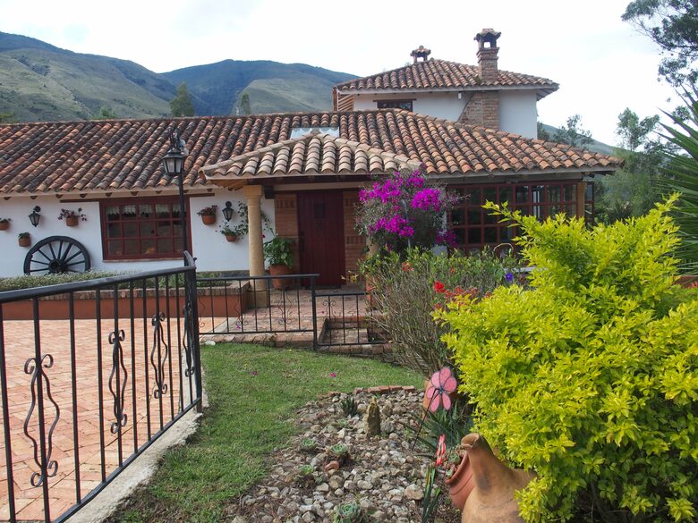Villa Varu Colombian Luxe Estate - Villa de Leyva, Colombia