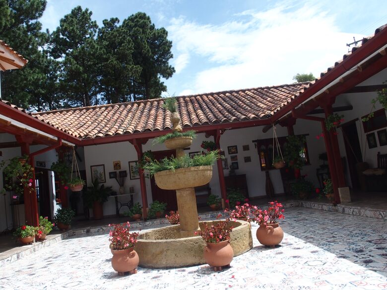 Villa Varu Colombian Luxe Estate - Villa de Leyva, Colombia