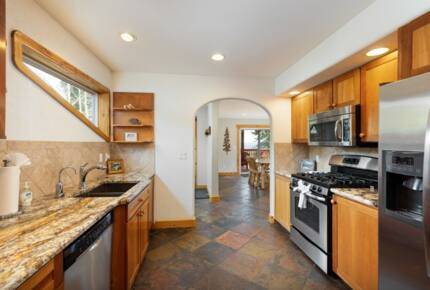 Picturesque Mountain Retreat - Breckenridge, Colorado