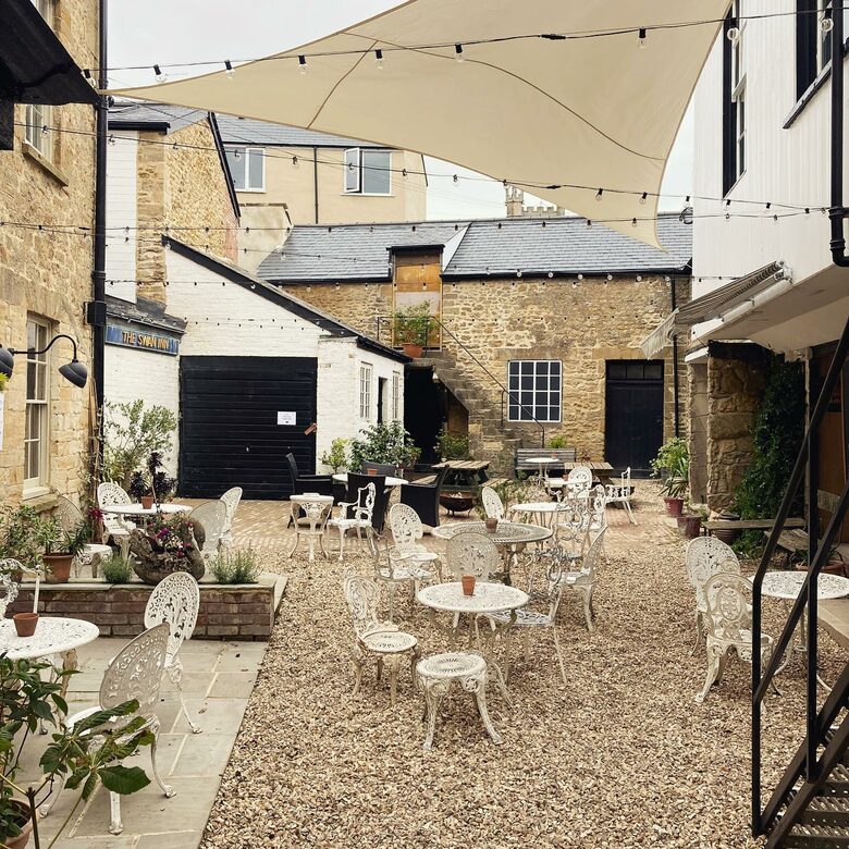 A Suite at The Crooked Swan - Crewkerne, United Kingdom