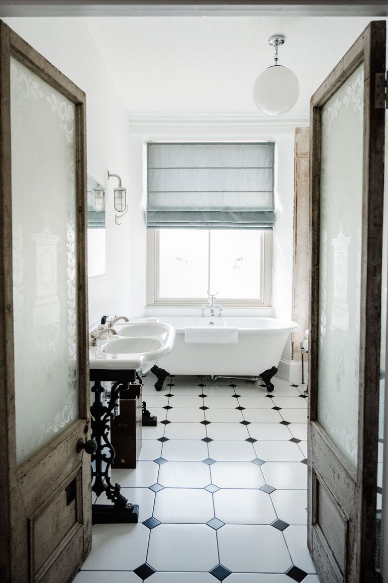 A Suite at The Crooked Swan - Crewkerne, United Kingdom