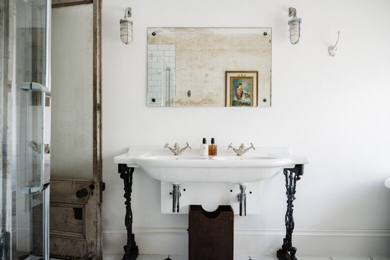 A Suite at The Crooked Swan - Crewkerne, United Kingdom