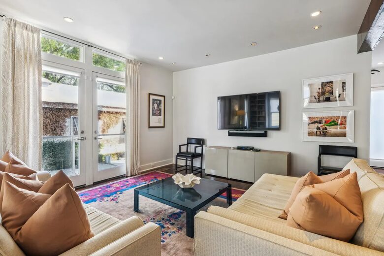 The Fine Art Estate - Walk to the French Quarter! - New Orleans, Louisiana