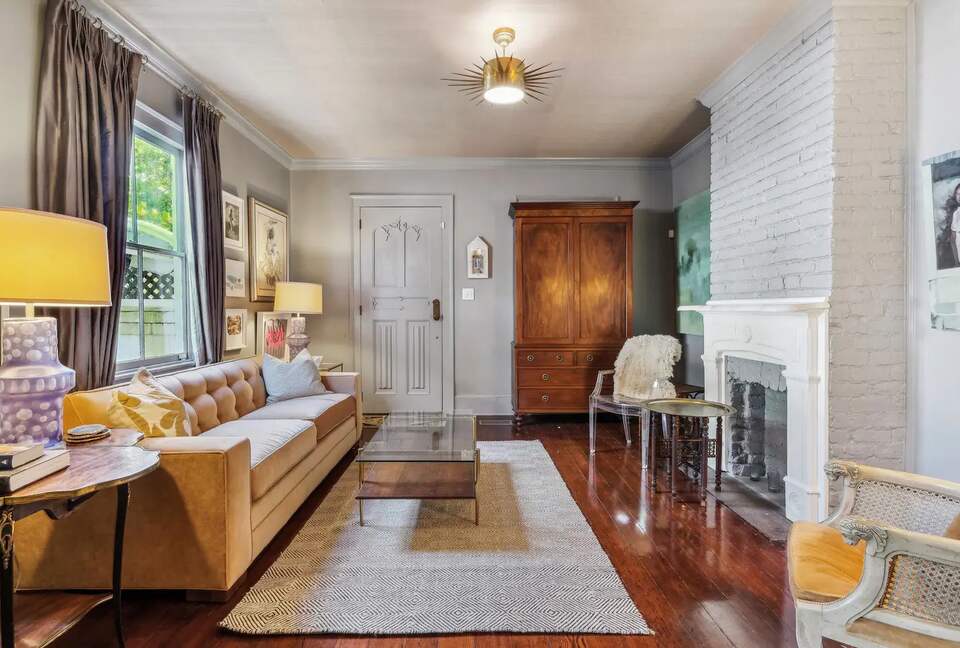 The Fine Art Estate - Walk to the French Quarter! - New Orleans, Louisiana