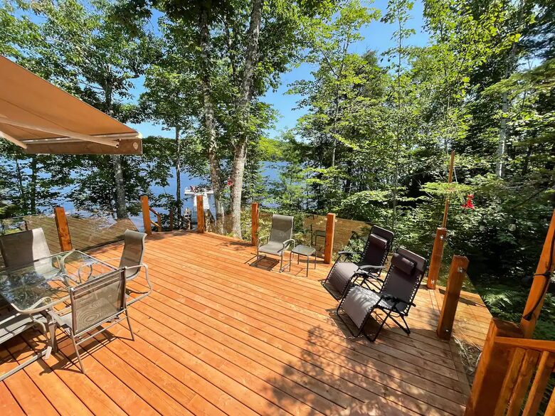 Nova Scotia Pioneer Place on the Lake - West Hants, Canada