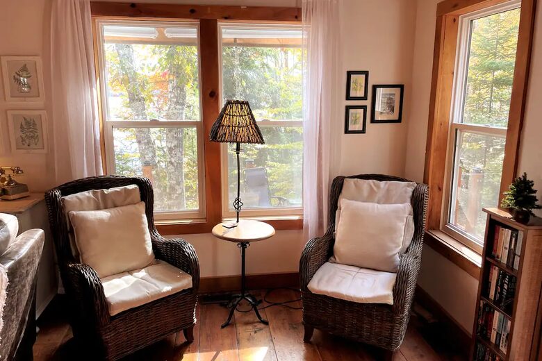 Nova Scotia Pioneer Place on the Lake - West Hants, Canada