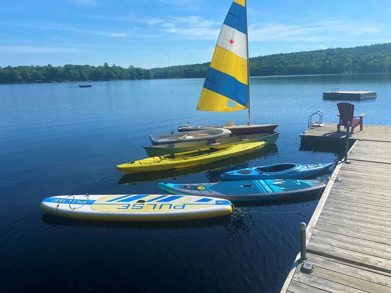Nova Scotia Pioneer Place on the Lake - West Hants, Canada