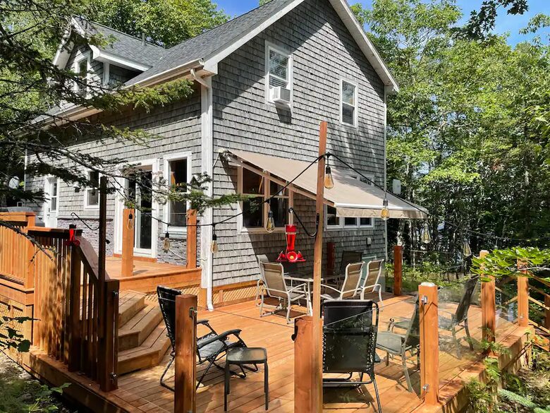 Nova Scotia Pioneer Place on the Lake - West Hants, Canada