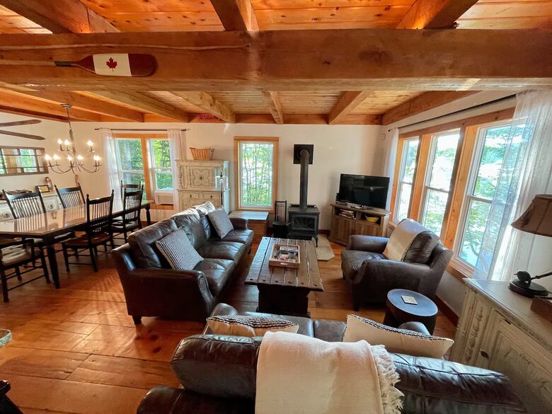 Nova Scotia Pioneer Place on the Lake - West Hants, Canada