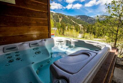 Whitefish Mountain Resort Ski-In/Ski-Out with Hot Tub & Sauna - Whitefish, Montana