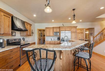 Whitefish Mountain Resort Ski-In/Ski-Out with Hot Tub & Sauna - Whitefish, Montana