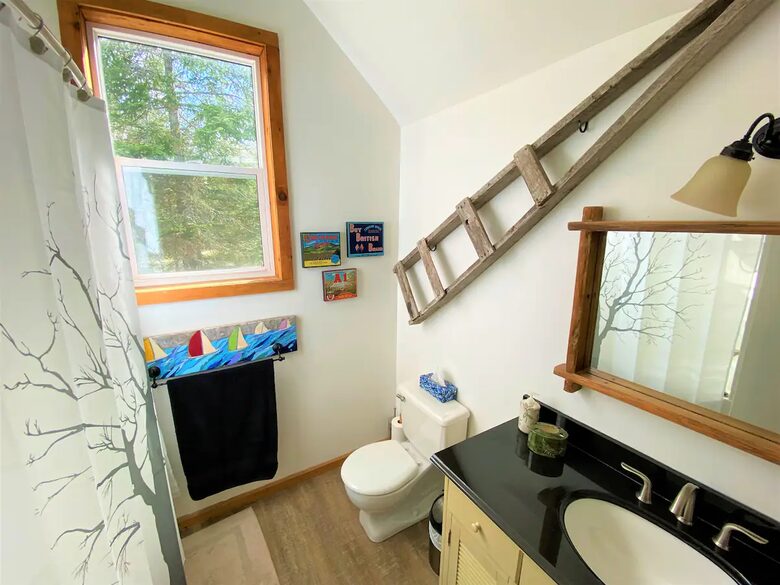 Nova Scotia Pioneer Place on the Lake - West Hants, Canada