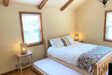 Nova Scotia Pioneer Place on the Lake - West Hants, Canada