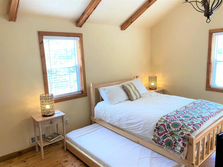 Nova Scotia Pioneer Place on the Lake - West Hants, Canada