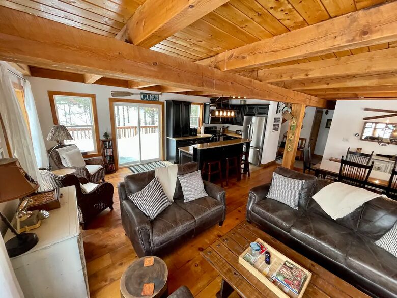 Nova Scotia Pioneer Place on the Lake - West Hants, Canada