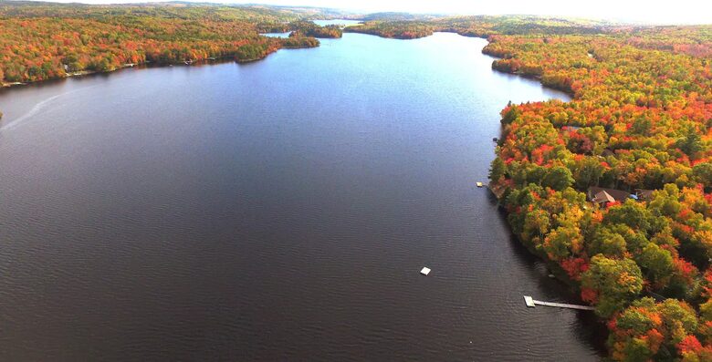 Nova Scotia Pioneer Place on the Lake - West Hants, Canada