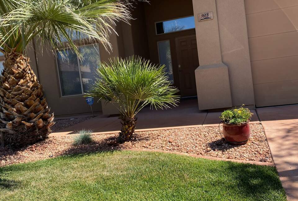 St. George Golf and Hiking Retreat - Saint George, Utah