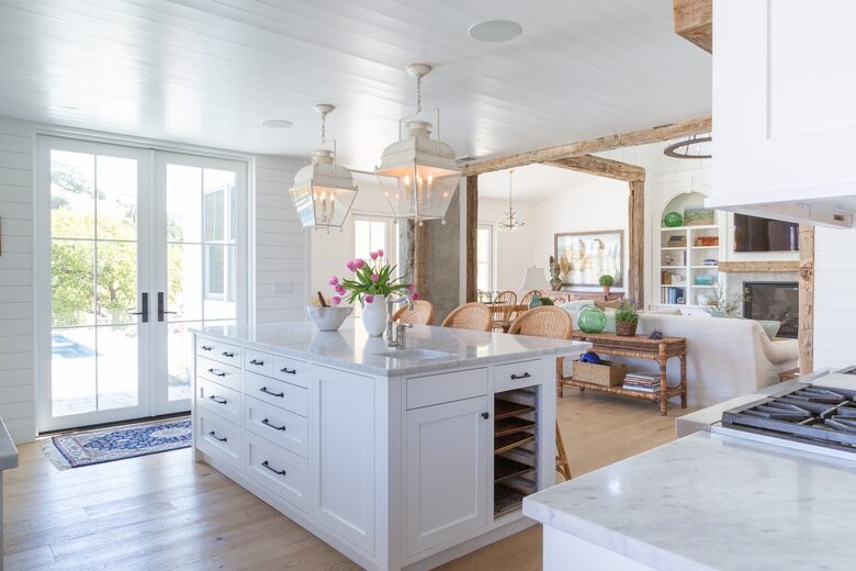 Stunning Sonoma Farmhouse with Pool and Vineyard Views - Petaluma, California