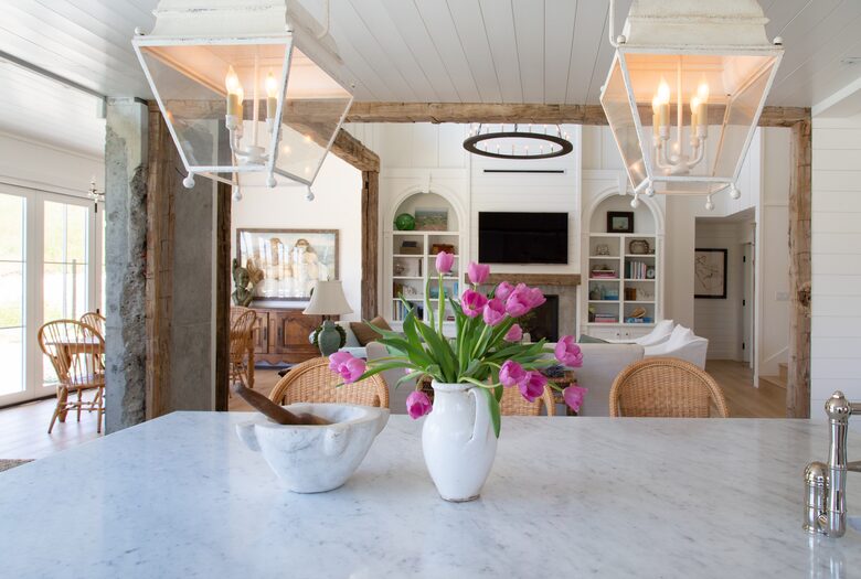 Stunning Sonoma Farmhouse with Pool and Vineyard Views - Petaluma, California