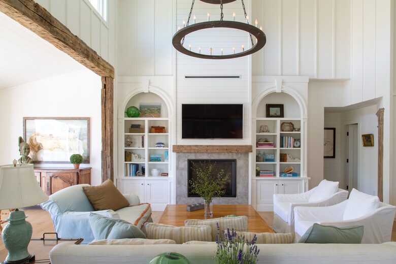 Stunning Sonoma Farmhouse with Pool and Vineyard Views - Petaluma, California