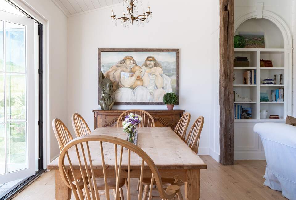 Stunning Sonoma Farmhouse with Pool and Vineyard Views - Petaluma, California