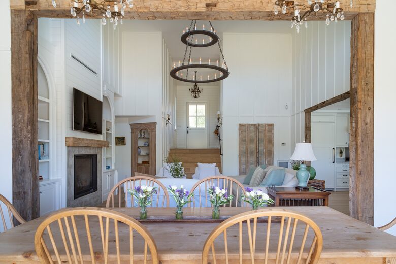 Stunning Sonoma Farmhouse with Pool and Vineyard Views - Petaluma, California